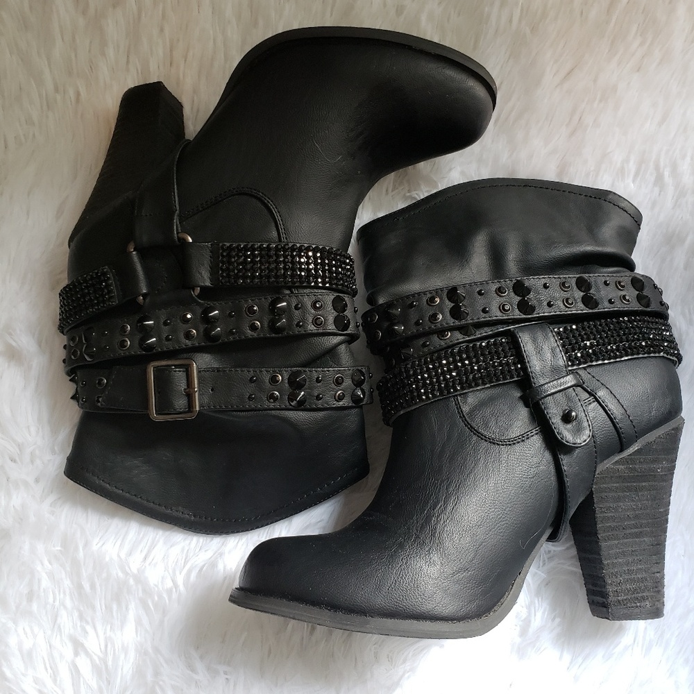 Ankle boots